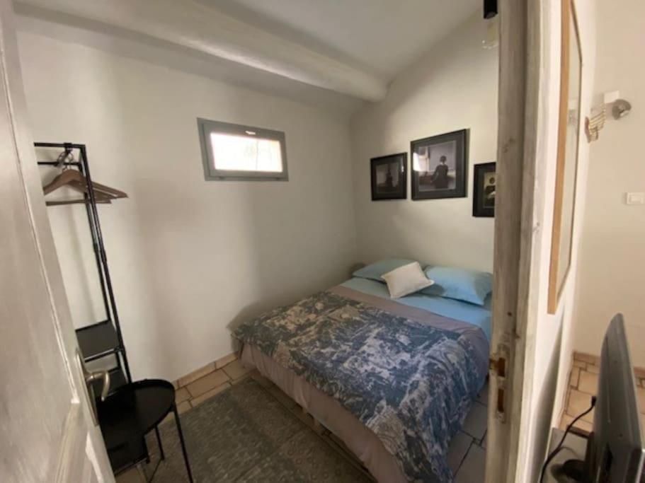 Apartament Dans Un Ancien Atelier De Potier Saint-Quentin-la-Poterie Zewnętrze zdjęcie
